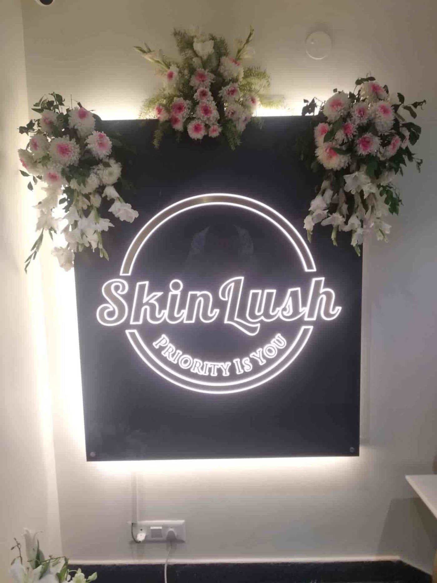   Skin Lush Clinic 