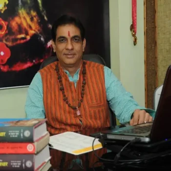   Astrologer in Delhi | Acharya Anil Verma 